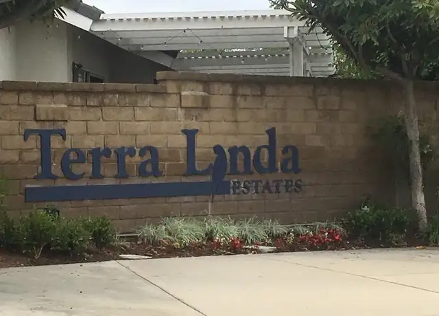 Photo of 17365 Summer Oak Pl, Yorba Linda, CA 92886