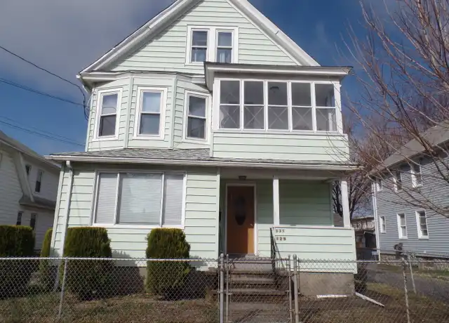 Property at 131 Kent Ave, Bridgeport, CT, 06610, 2 beds, 1 bath, [object Object]