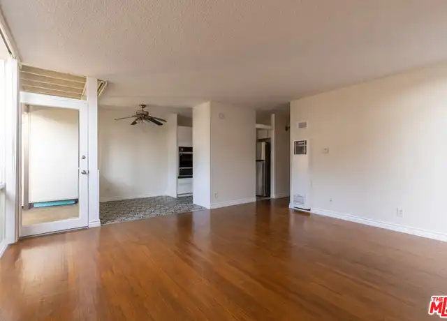 Property at 11131 Rose Ave Unit 11, Los Angeles, CA, 90034, 1 bed, 1 bath, [object Object]