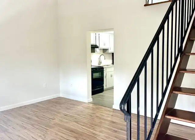 Property at 17 Farmington Ave #16, Plainville, CT, 06062, 1 bed, 1 bath, [object Object]