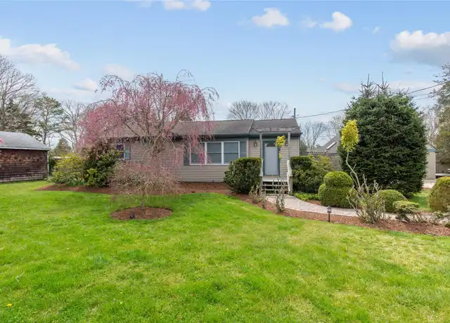Property at 7 Suffolk Rd, Hampton Bays, NY, 11946, 3 beds, 2 baths, [object Object]