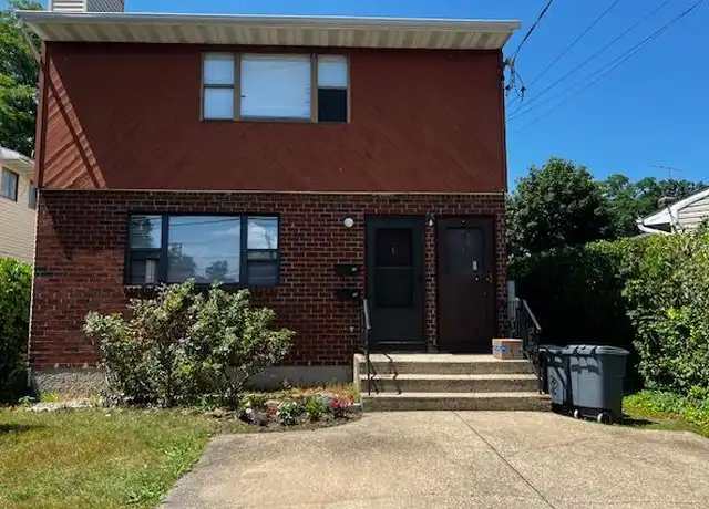 Property at 1 Mohegan Ave, Port Washington, NY, 11050, 3 beds, 2.5 baths, [object Object]