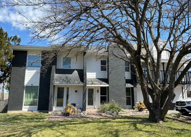 Property at 1904 Woodland Ave Unit B, Austin, TX, 78741, 2 beds, 1.5 baths, [object Object]