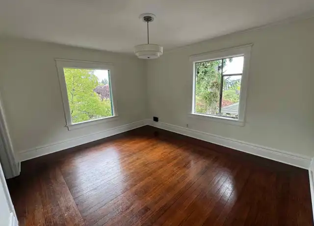 Property at 4275 Whitman Ave N Unit 3, Seattle, WA, 98103, 2 beds, 1 bath, [object Object]