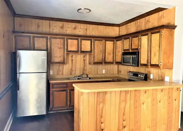 Property at 753 5th St unit 753-5 CTR, West Columbia, SC, 29169, 2 beds, 1 bath, [object Object]