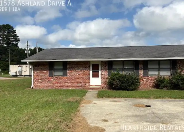 Property at 1578 Ashland Dr Unit A, Greenville, NC, 27834, 2 beds, 1 bath, [object Object]