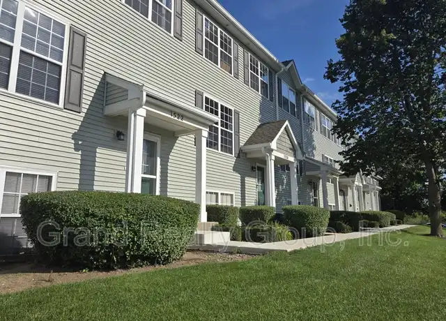 Property at 1522 W Turtle Creek Ln Unit 1, Round Lake, IL, 60073, 3 beds, 2.5 baths, [object Object]
