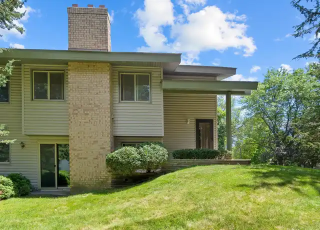 Property at 9774 Dorset Ln, Eden Prairie, MN, 55347, 3 beds, 2 baths, [object Object]