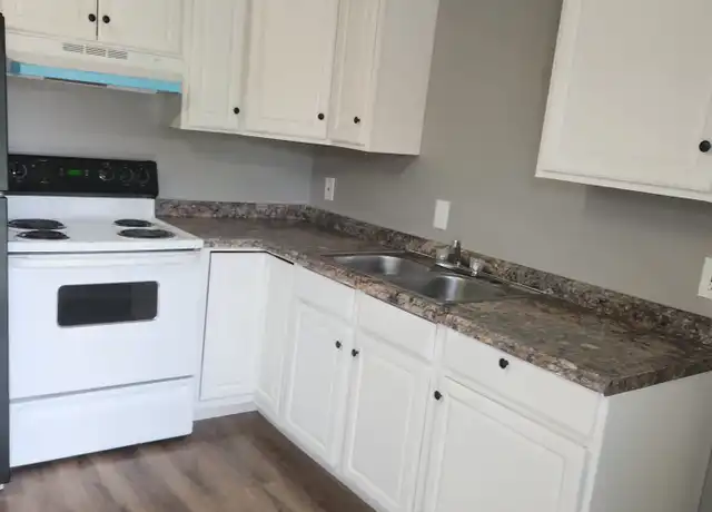 Property at 1828 E 42nd St, Lorain, OH, 44055, 2 beds, 1.5 baths, [object Object]