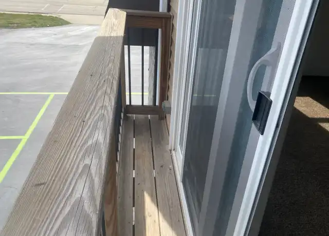 Property at 301 N Carole Ave Unit 3, Hanna City, IL, 61536, 1 bed, 1 bath, [object Object]