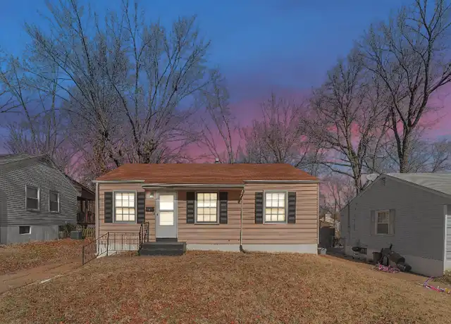 Property at 417 Caithness Rd, Saint Louis, MO, 63137, 3 beds, 1 bath, [object Object]