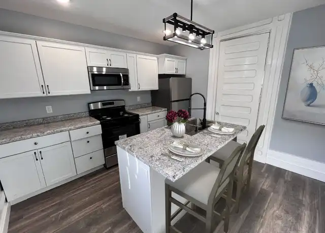 Property at 417 S Sheldon St Unit 4, Charlotte, MI, 48813, 0 beds, 1 bath, [object Object]