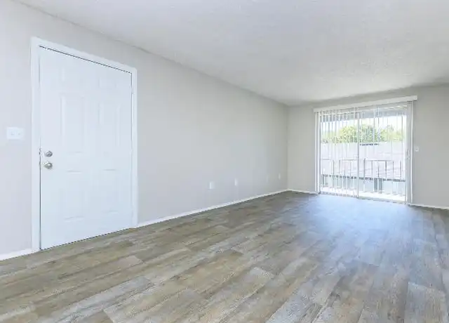 Property at 1505 W 25th St, Sanford, FL, 32771, 2 beds, 1 bath, [object Object]