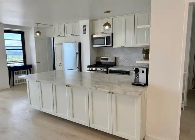 Property at 10 Huron Ave Unit 12J, Jersey City, NJ, 07306, 1 bed, 1 bath, [object Object]