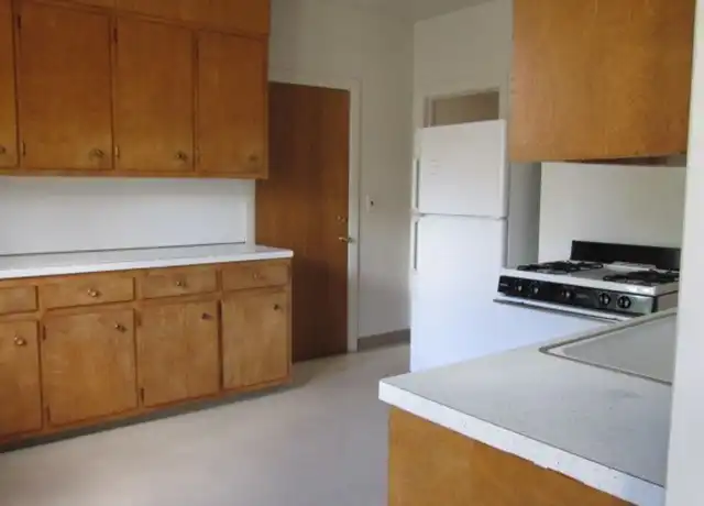 Property at 953-55 Westcott St Unit 955, Syracuse, NY, 13210, 3 beds, 1 bath, [object Object]
