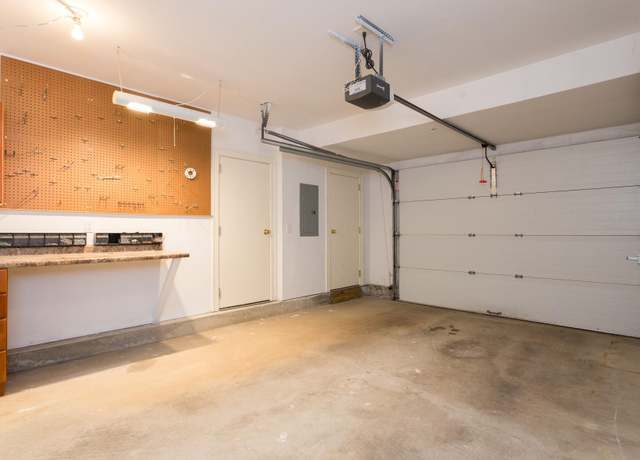 Photo of 1039 Islington St #3, Portsmouth, NH 03801