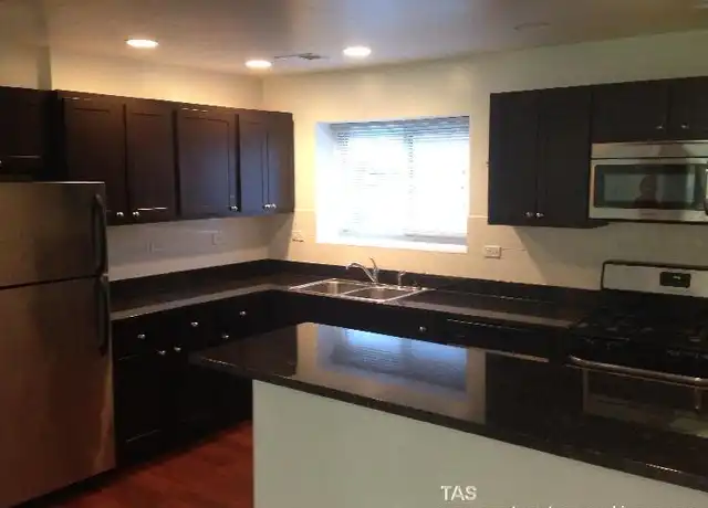 Property at 2528 W Fitch Ave Unit G, Chicago, IL, 60645, 2 beds, 2 baths, [object Object]
