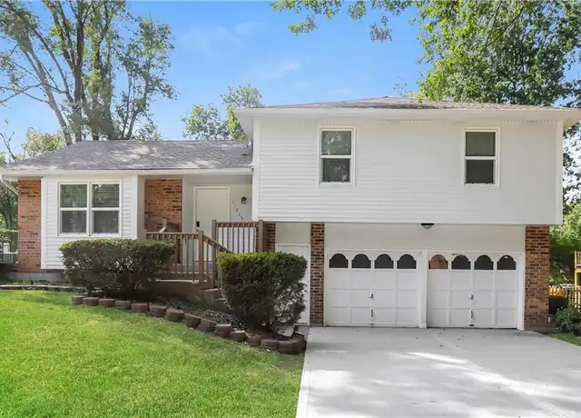 Property at 11215 W 77th St, Overland Park, KS, 66214, 3 beds, 2 baths, [object Object]