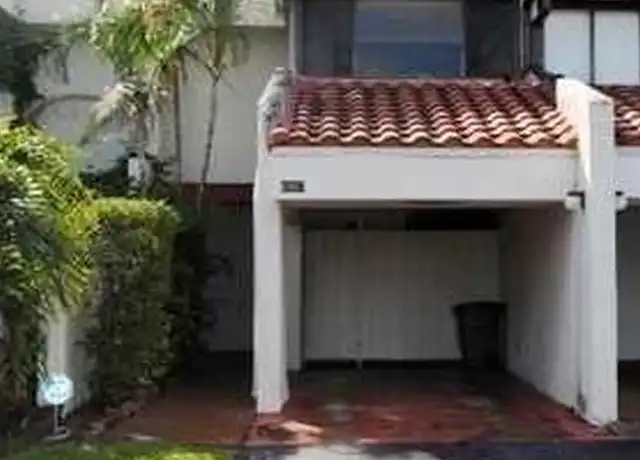 Property at 6557 Racquet Club Dr #121, Lauderhill, FL, 33319, 2 beds, 2.5 baths, [object Object]