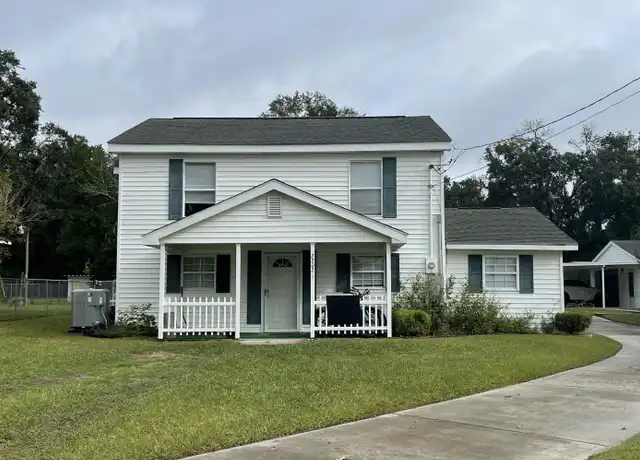 Property at 2202 Bisbee Ave Unit B, Savannah, GA, 31408, 1 bed, 1 bath, [object Object]
