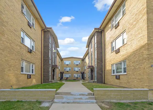 Property at 7818 S South Shore Dr Unit 7818 3D, Chicago, IL, 60649, 2 beds, 1 bath, [object Object]