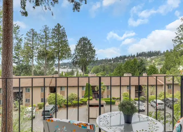 Property at 11643 100th Ave NE Unit B-3, Kirkland, WA, 98034, 2 beds, 1 bath, [object Object]