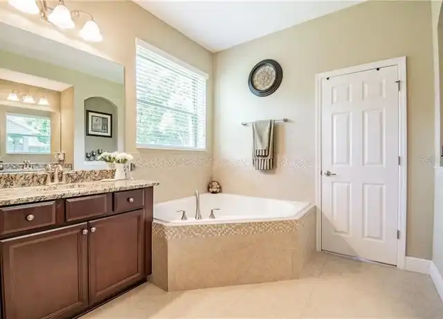 Property at 19711 Wellington Manor Blvd, Lutz, FL, 33549, 7 beds, 4 baths, [object Object]