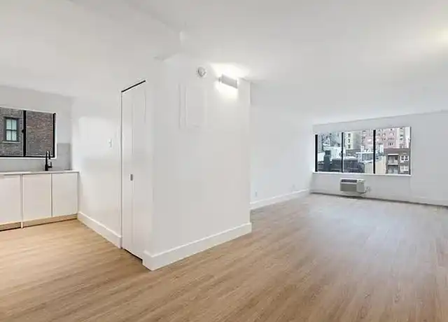 Property at 160 W 24th St Unit 2N, New York, NY, 10011, 2 beds, 2 baths, [object Object]
