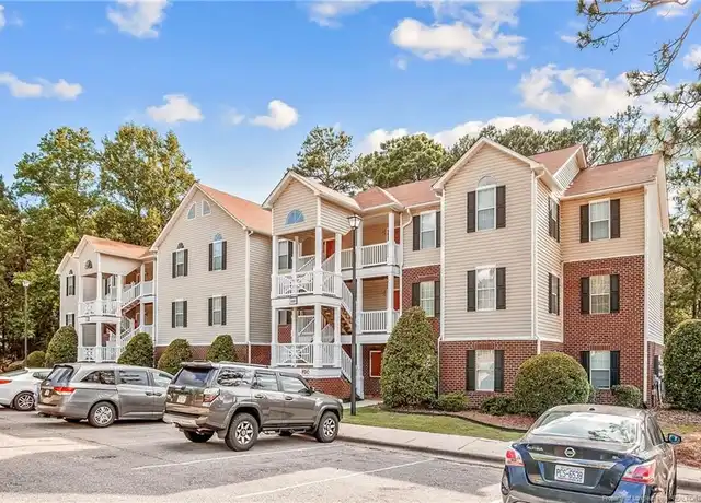 Property at 300 Bubble Creek Ct #4, Fayetteville, NC, 28311, 3 beds, 2 baths, [object Object]