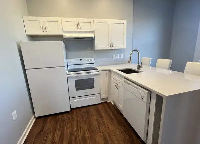 Property at 92 W Washington St Unit 308, Hagerstown, MD, 21740, 1 bed, 1 bath, [object Object]