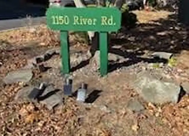 Property at 1150 River Rd Unit 3C, Edgewater, NJ, 07020, 2 beds, 2 baths, [object Object]