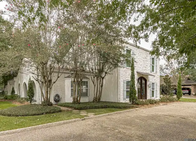 Property at 8543 E Thurman Dr, Baton Rouge, LA, 70806, 4 beds, 4 baths, [object Object]