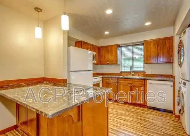Property at 1412 22nd St, Bellingham, WA, 98225, 4 beds, 2 baths, [object Object]