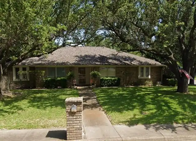 Property at 901 Waterview Ln, Desoto, TX, 75115, 4 beds, 2 baths, [object Object]