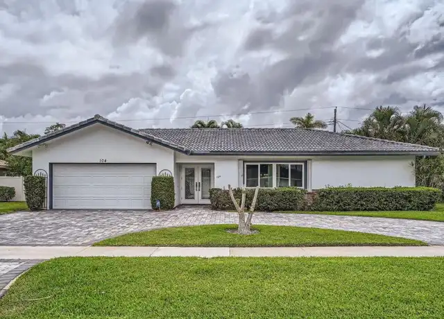Property at 104 Saint Cloud Ln, Boca Raton, FL, 33431, 4 beds, 2 baths, [object Object]