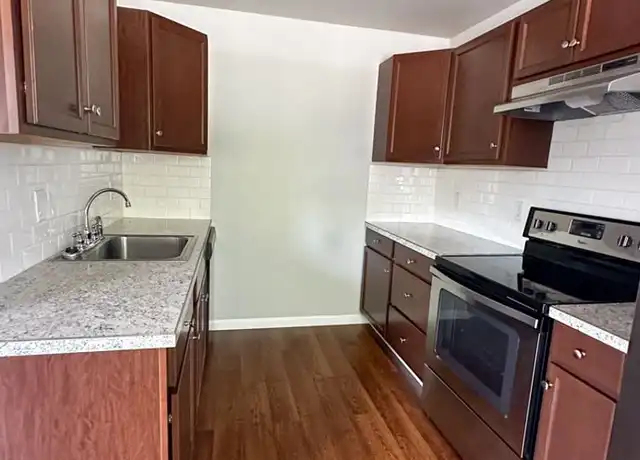 Property at 1102 Pine St NE Unit 80, Salem, OR, 97301, 2 beds, 2 baths, [object Object]