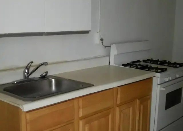 Property at 1523 Elmtree St, Curtis Bay, MD, 21226, 2 beds, 1 bath, [object Object]
