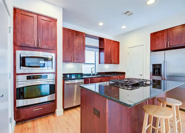 Property at 4505 Eigel St Unit B, Houston, TX, 77007, 3 beds, 3.5 baths, [object Object]