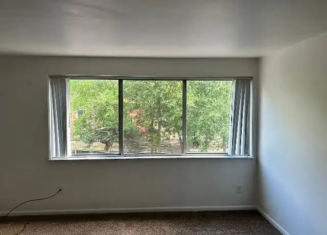 Property at 1226 E Maywood Ave, Peoria, IL, 61603, 1 bed, 1 bath, [object Object]