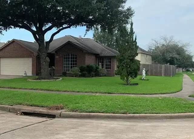 Property at 1402 Township Ct, Rosenberg, TX, 77471, 3 beds, 2.5 baths, [object Object]