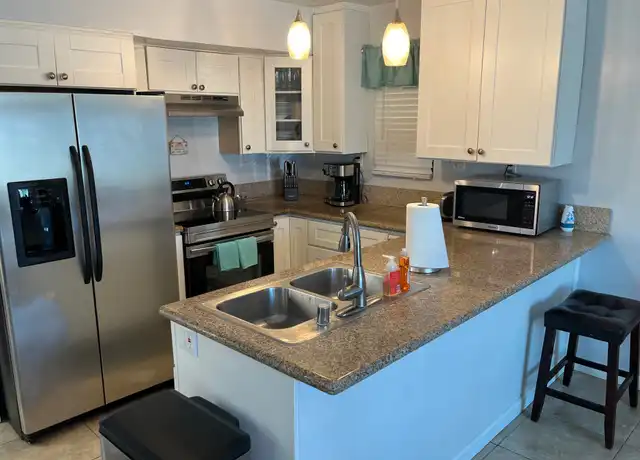 Property at 309 32nd St Unit A, Newport Beach, CA, 92663, 2 beds, 2 baths, [object Object]