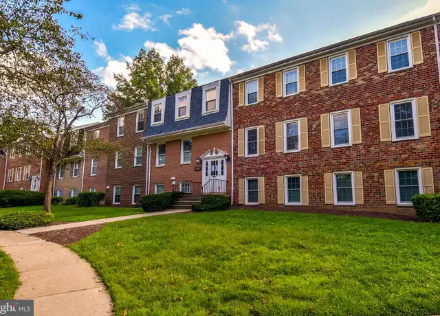 Property at 744 Quince Orchard Blvd Unit 744-102, Gaithersburg, MD, 20878, 2 beds, 2 baths, [object Object]