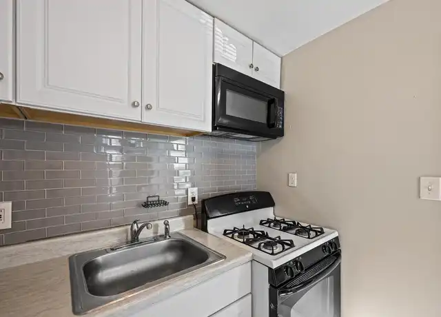 Property at 4404 Fairfax Rd, Baltimore, MD, 21216, 1 bed, 1 bath, [object Object]