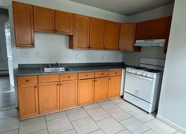 Property at 219 Grove St Unit 2, Bridgeport, CT, 06605, 2 beds, 1 bath, [object Object]