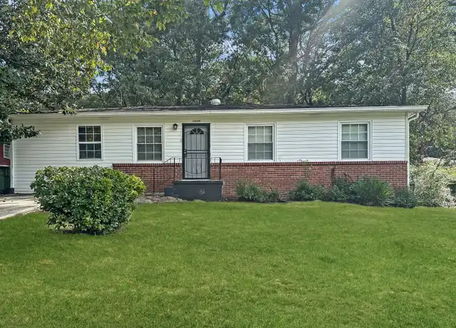 Property at 1685 Maldo Dr NW, Atlanta, GA, 30318, 4 beds, 2 baths, [object Object]