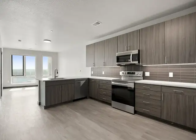 Photo of 3303 Bluff St, Boulder, CO 80301