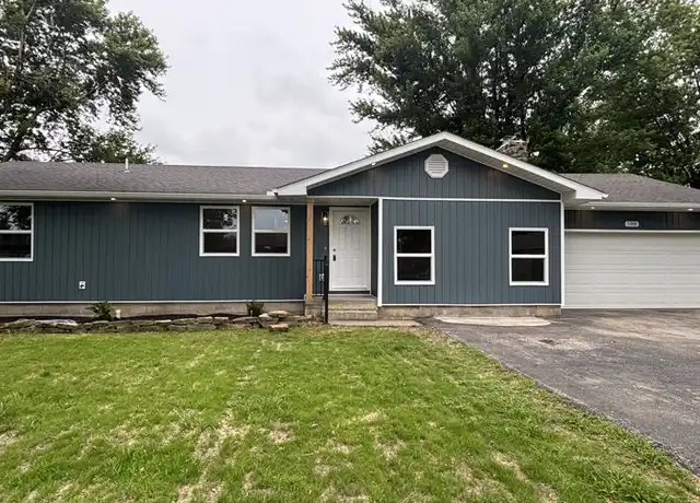 Property at 108 N Huffman Ave, Strafford, MO, 65757, 4 beds, 2 baths, [object Object]