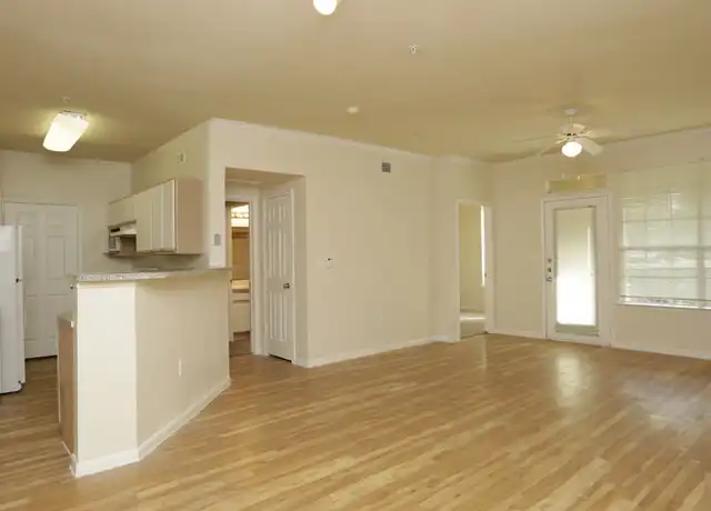 Property at 10498 Fountain Lake Cir Unit 21471, Stafford, TX, 77477, 1 bed, 1 bath, [object Object]