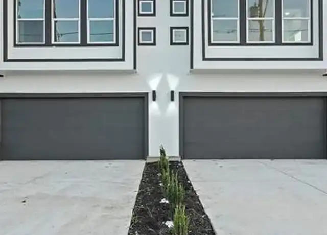 Property at 1407 S Barry Ave, Dallas, TX, 75223, 3 beds, 2.5 baths, [object Object]