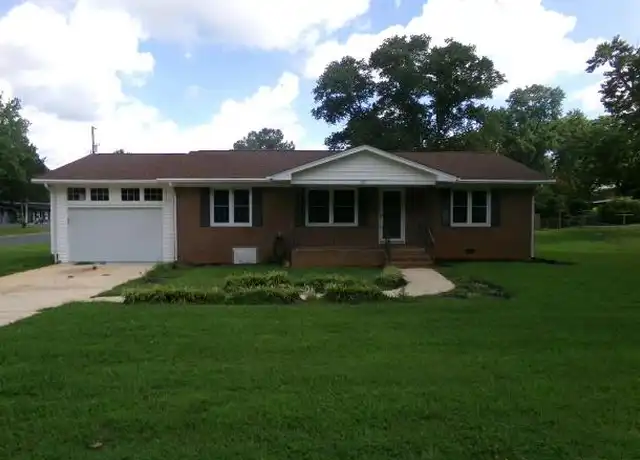 Property at 1297 E Cannon Ave, Albemarle, NC, 28001, 3 beds, 2 baths, [object Object]